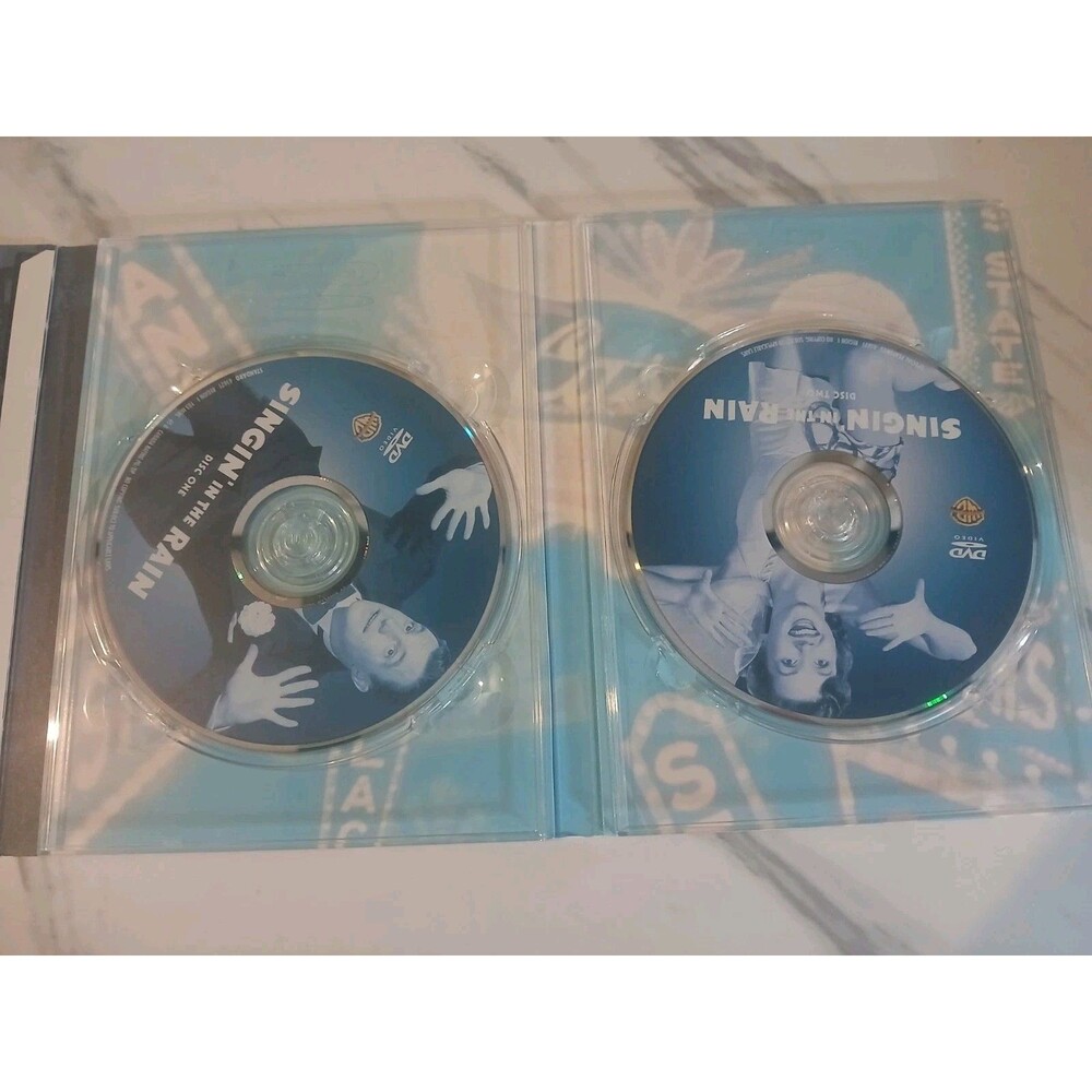 Singin' In The Rain Two-Disc Special Edition DVD Gene Kelly Debbie Reynolds - Picture 4 of 5